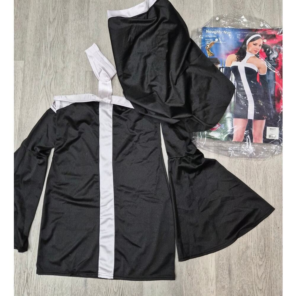 Naughty Nun Y2K Costume/Cosplay Size M/L